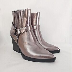 BCBG Ankle‎ Boots Cassidy Metallic Silver Pointed Toe Block Heel Western 6.5 New